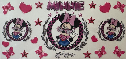 Minnie 3 circles with hearts and butterflies